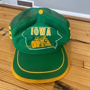 Vintage Iowa tractor hat 1970s mesh SnapBack